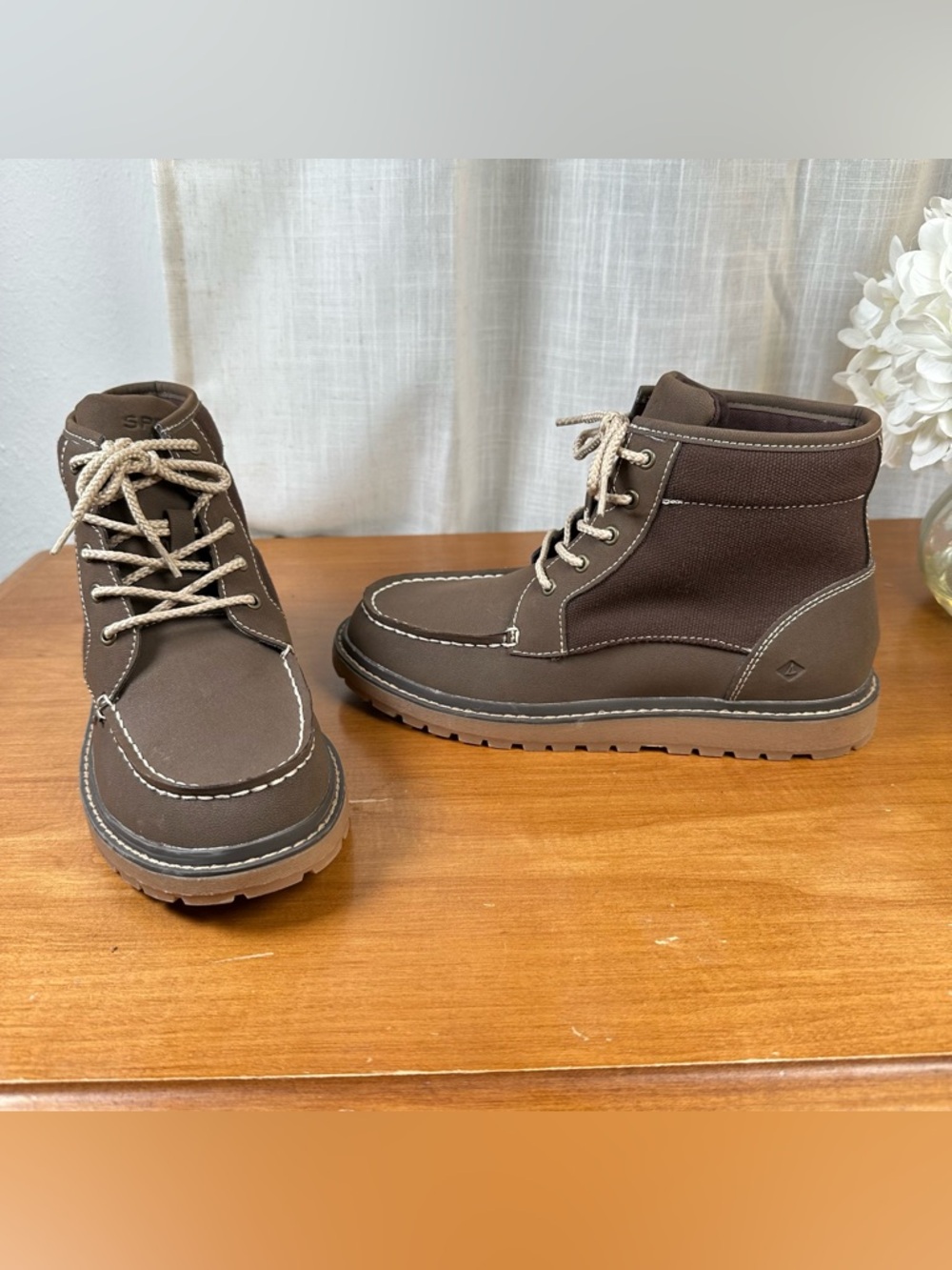 Sperry NWOT Top-Sider Rudder Brown Leather Boots Boys 4 Unisex